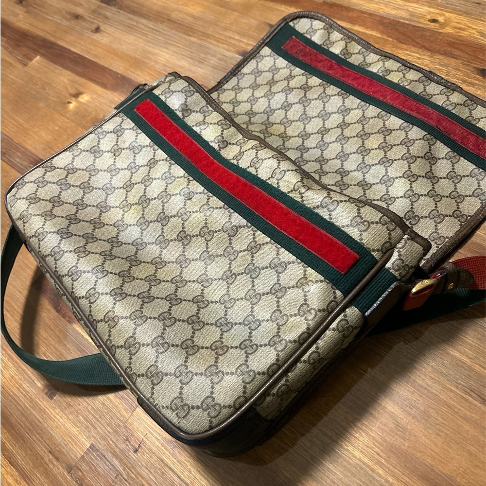 Gucci - Picture 4 of 9